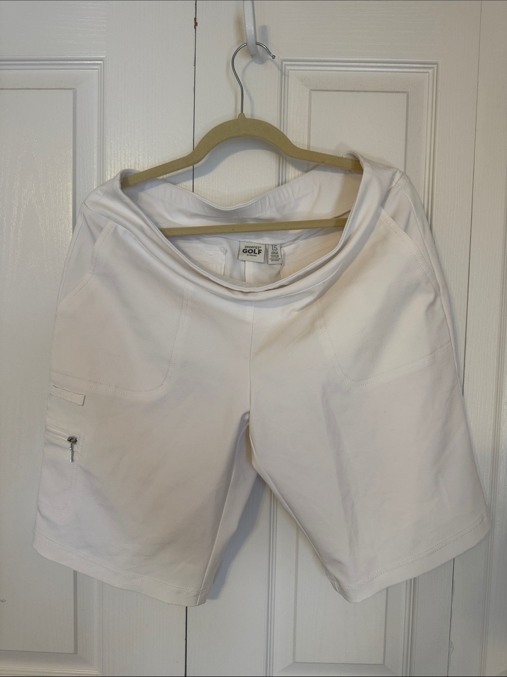 Chico's White Zenergy Golf Women's Shorts size 1.5 - Picture 2 of 5